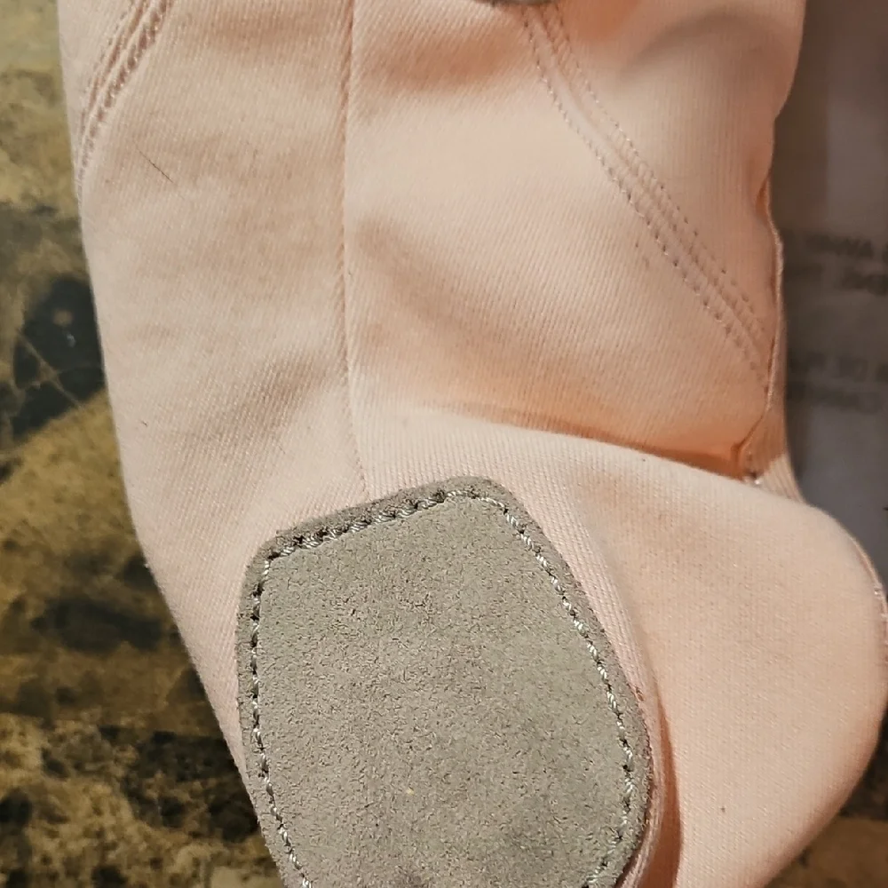 Stelle NWT Pink Ballet Shoes Size 8 ½